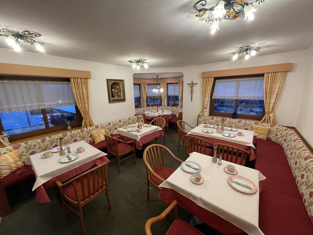 Restaurant-Pension Dorfwirt Bad Kleinkirchheim Exterior foto